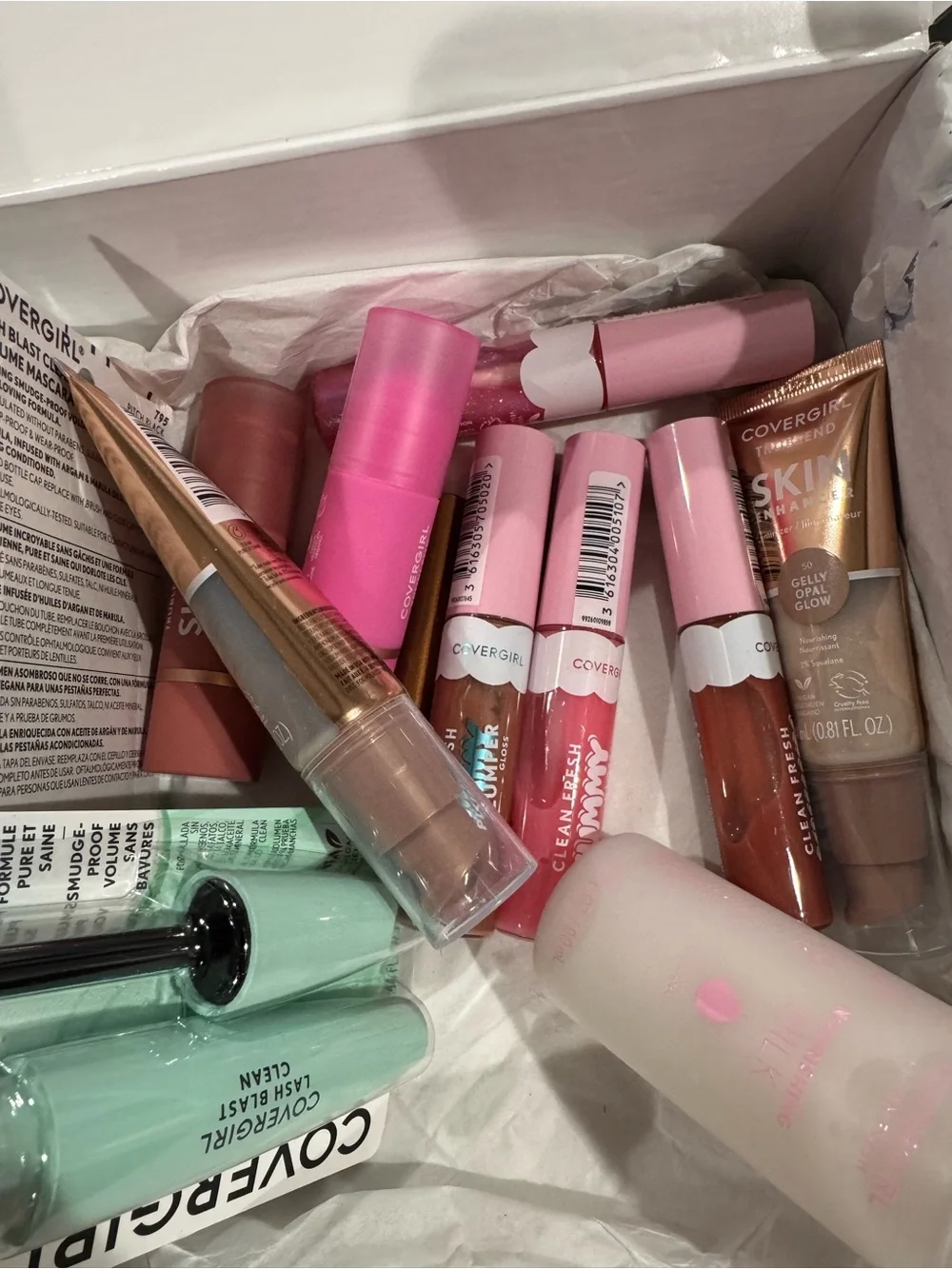 ALL NEW CoverGirl Lip & Skin Makeup bundle 12 items